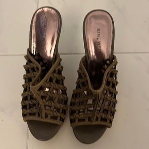 BLOCK HIGH HEEL PEEP TOE SHOE